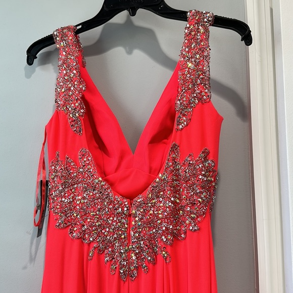 NEW-Joanna Chen New York, gorgeous evening gown. Woman size 2, hot pinkish color - Picture 4 of 16